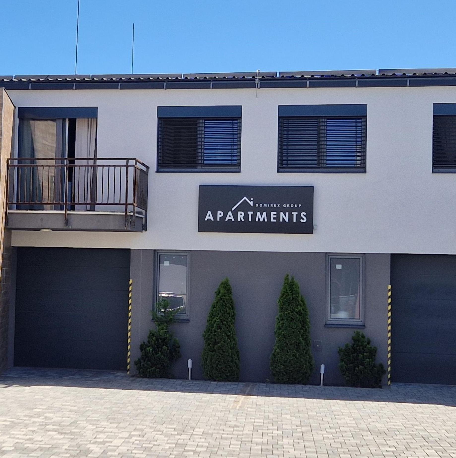 Domirexgroup Apartments Lučenec Extérieur photo